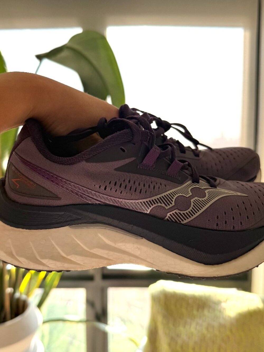 Saucony Endorphin Speed 4 - Size Women's 7.5 - purple